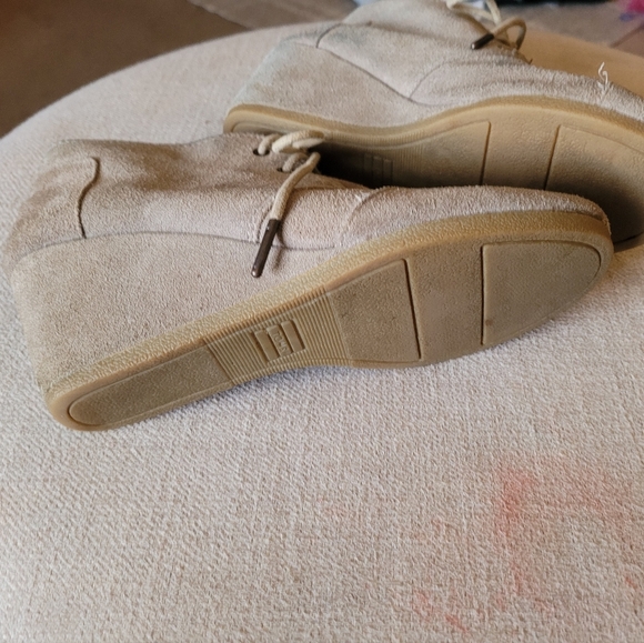 Toms Wedge Taupe Suede Booties Ankle Boots Lace Up Size 7 Women's - Picture 7 of 8